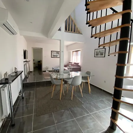 Maison Apartment *